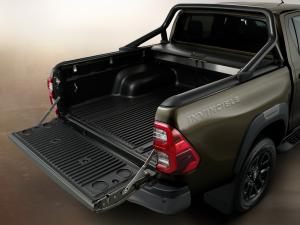 Toyota Hilux Invincible Double Cab 2020 года  (WW)